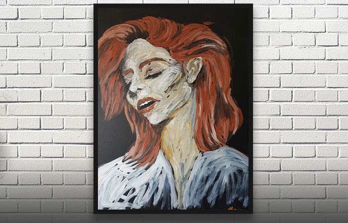 Impressionistisk maleri af kvinde med rødt hår på en mørk baggrund