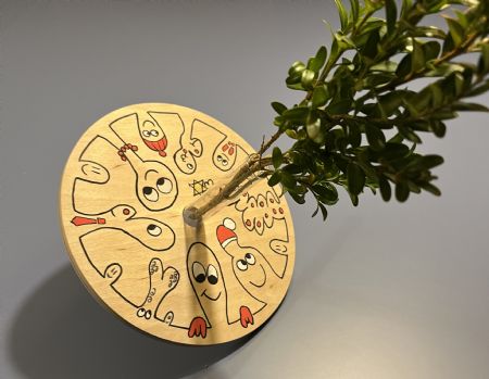 Akryl maleri Jule HOBLER #1 (vase) af Helle Olesen malet i 