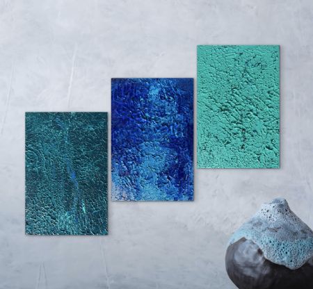 Akryl maleri Colours of the Sea af Anette Thorup Hansen (ATH) malet i 2025