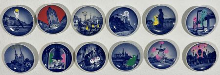 Blandede medier maleri 12 Souvenirs (Danish Souvenir Plates) af Brad Mossman malet i 2026