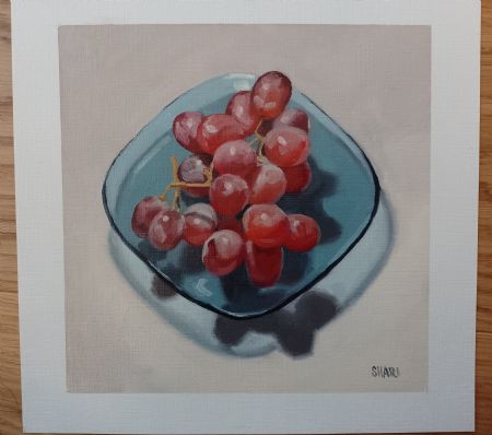 Olie maleri Red Grapes on Blue Plate af Shari Vogl malet i 2021