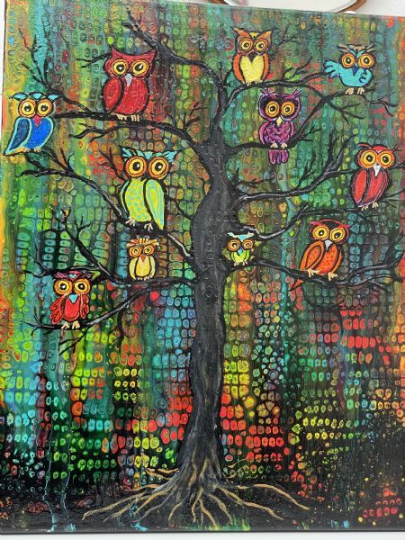 Akryl maleri Funky Owls af Lisbeth Storgaard malet i 2023